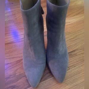 Gray Suede Ankle Boots
Anne Taylor